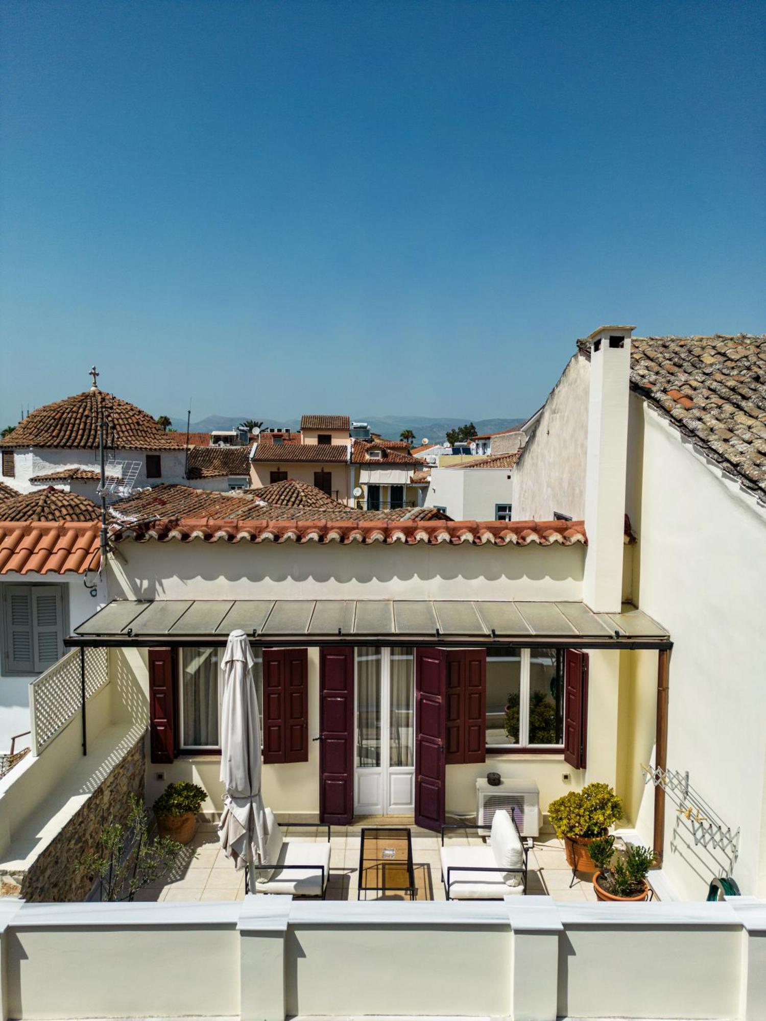 Isioni Guest house 4*